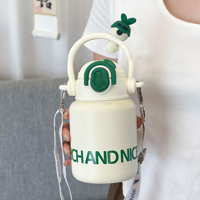 Regalo para empleados Taza portátil de acero inoxidable con diseño y material de dibujos animados de muñecas lindas