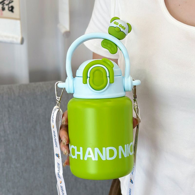 Regalo para empleados Taza portátil de acero inoxidable con diseño y material de dibujos animados de muñecas lindas