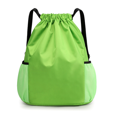 Mochila de cuerda de tira personalizada de la empresa ideal para actividades de graduación y fitness
