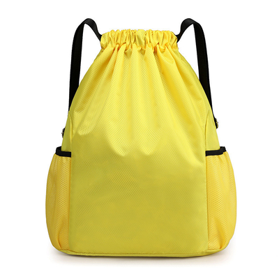 Mochila de cuerda de tira personalizada de la empresa ideal para actividades de graduación y fitness