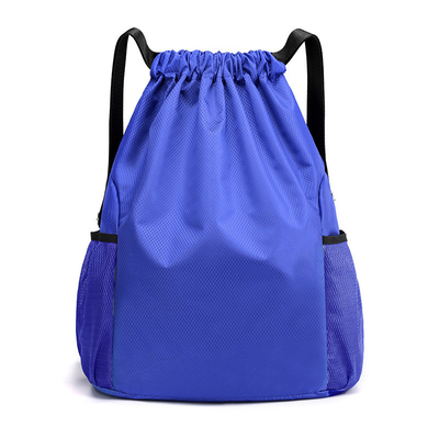 Mochila de cuerda de tira personalizada de la empresa ideal para actividades de graduación y fitness