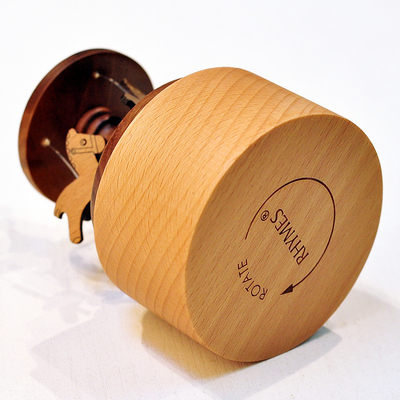 Año Mini Carrusel Gato Afortunado Caja de Música Pastel de Madera Sólida Caja de Música Decoración Regalo de Cumpleaños