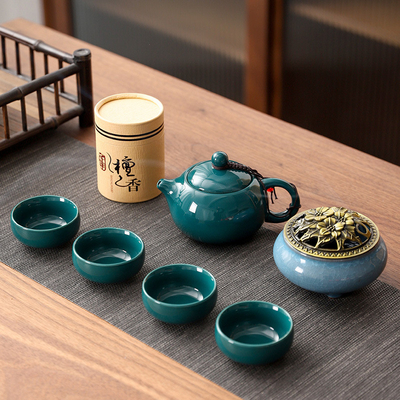 Elegante conjunto de té chino Celadon Shih Tzu Pot con 4 tazas y quemador de incienso de sándalo
