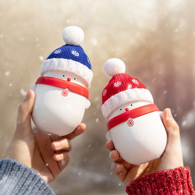 Regalo de Navidad dibujos animados mini portable Tesoro de nieve cálido Tesoro de mano 2 en 1 Banco de energía