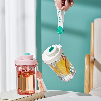 Novedad Regalos Taza de plástico portátil 530 ml con filtro y elevación de cuerda en 1 impresión a color
