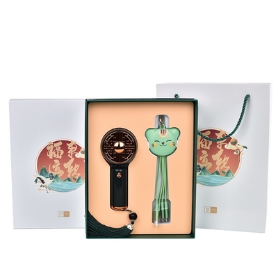 Impresión de serigrafía -Chic Business Gift Box con pequeño ventilador y línea de datos de gato Zhaocai