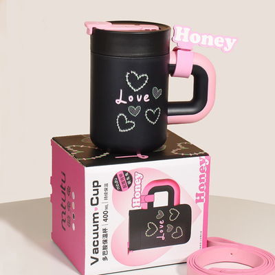 Taza de agua de paja portátil y bonita de acero inoxidable aislada ideal para cualquier actividad