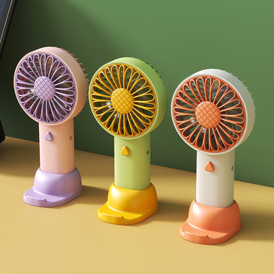 Novedad Regalos de alto valor estético Ventilador portátil portátil para actividad de escritorio de oficina