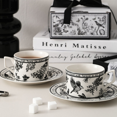 Xiao Xiangfeng Taza de café blanco y negro y plato combinado perfecto para deportes y juegos