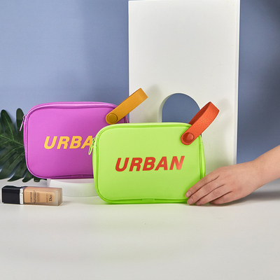 Bolso de lavado portátil de dulces de verano para viajes Bolso de almacenamiento de maquillaje a prueba de agua Logotipo del cliente