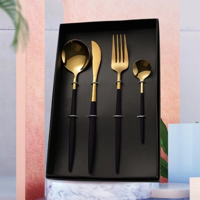 Alta Valor Estético Servidor de mesa de acero oxidado Conjunto de 4 piezas Impresión a color Regalos de novedad
