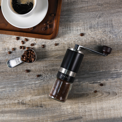Contenedores de café Conjunto de cuatro para la agricultura de mano elaborada Griller de macetas Funnel compartiendo la taza