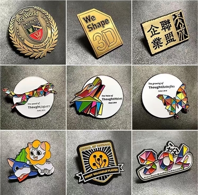 Animación de dibujos animados personalizados Metal Lapel Pin Badge con colección de esmalte suave y duro
