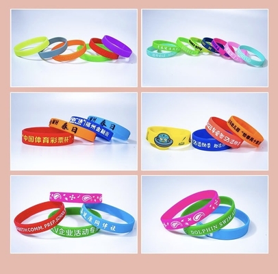 Luz LED Regalos Novedad Brazalete de silicona con letras luminosas y color personalizado