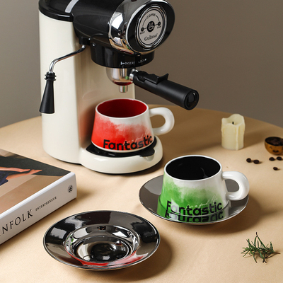 Capacidad Taza de agua Taza de arte Latte grande en la serie Fantesi para regalos de negocios personalizados