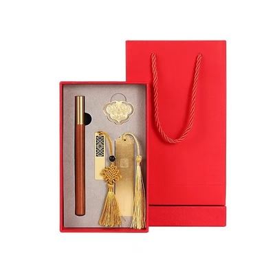 Relaciones con los alumnos y reuniones de clase Caja de regalos culturales clásicos con pluma de madera