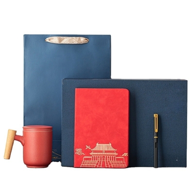 Novedad Regalos Cinturón de cerámica Filtrado Separación de té Taza de oficina Conjunto de regalos de negocios Taza de mango de madera