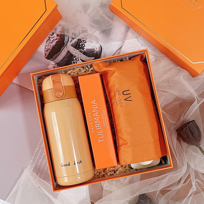 Color naranja personalizado Regalo de entrada a la moda con mano Copa caliente Cuaderno Buena suerte colgante