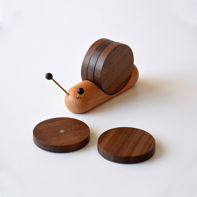 Cushión de taza de caracol de nuez negra de dibujos animados Cushión de té de madera para aislamiento y decoración