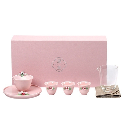 Hermoso juego de té de cerámica rosa regalo ideal para mujeres durante el festival de la diosa