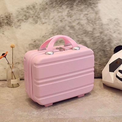 Maletín pequeño para maquillaje para el uso en hoteles y resorts