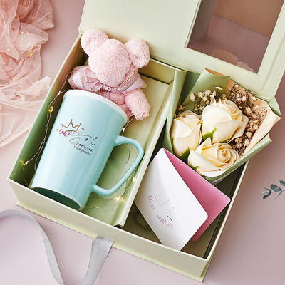 Creativo Cerámica Taza Oso Toallas Jabón Bouquet Tarjeta de felicitación Corda de luz Recuerdos