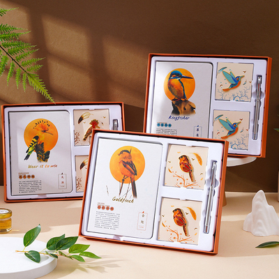 Confección personalizada de caja de regalos para aves de buena suerte