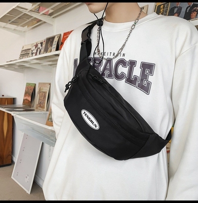 Bolso corporativo personalizado de un hombro con diseño ligero y versátil
