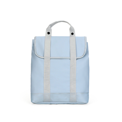 La agencia de viajes debe tener una mochila colorida con gran capacidad y diseño minimalista