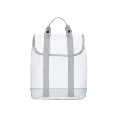 La agencia de viajes debe tener una mochila colorida con gran capacidad y diseño minimalista
