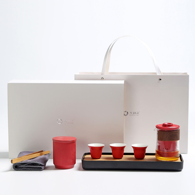 Experimenta la simplicidad de nuestro juego de té de estilo minimalista europeo para promociones