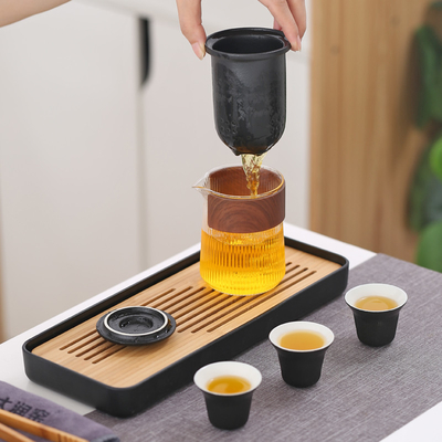 Experimenta la simplicidad de nuestro juego de té de estilo minimalista europeo para promociones