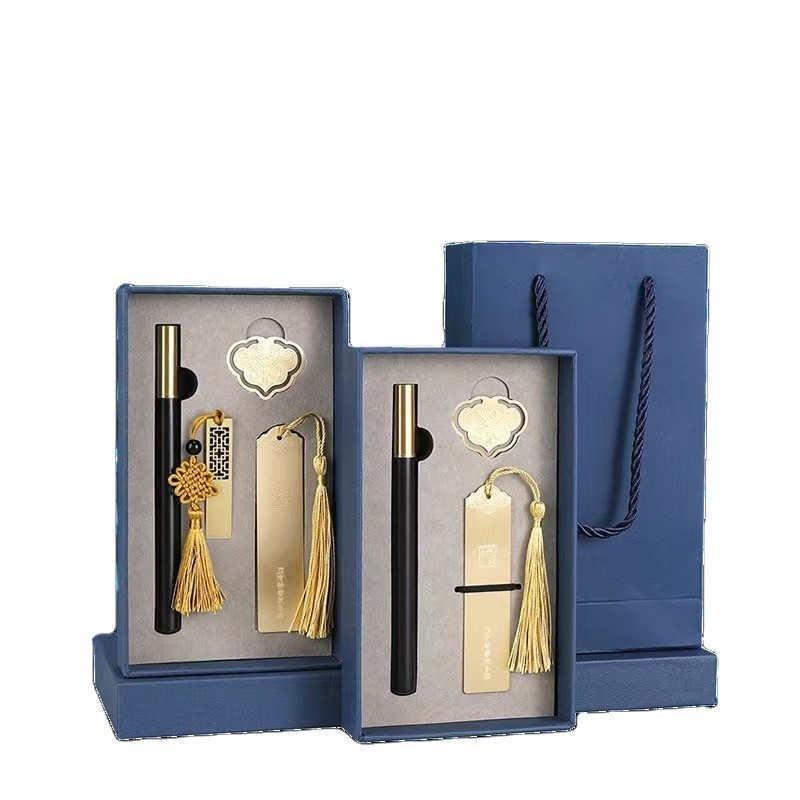 Spot Brass Bookmark Box Un must-have para las relaciones de los ex alumnos y reuniones de clase