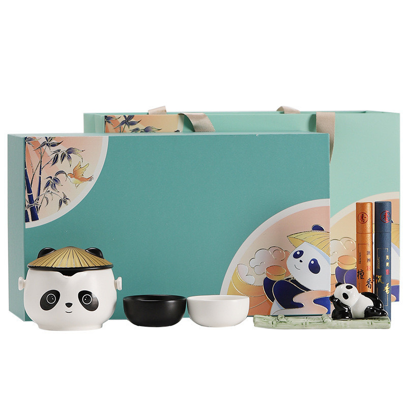 Promueva su negocio con estilo Chengdu Panda Water Cup Souvenirs para socios de negocios