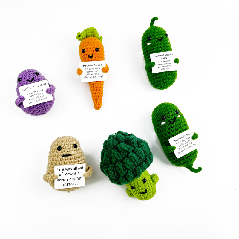 Colgantes de muñecas de papa hechos a mano Regalo de juguete de punto con energía positiva Tamaño personalizado