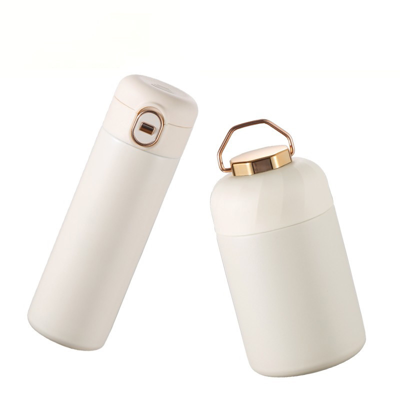 Conjunto de tazas aisladas y potes perfectos para promociones en hoteles y resorts.