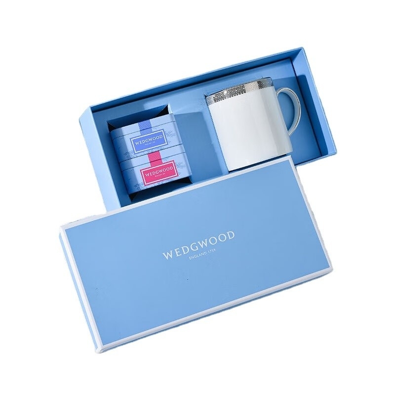 Sorprende a tus clientes con esta taza de encaje de platino y un bote de té portátil